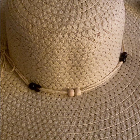 Hat - Picture 3 of 5